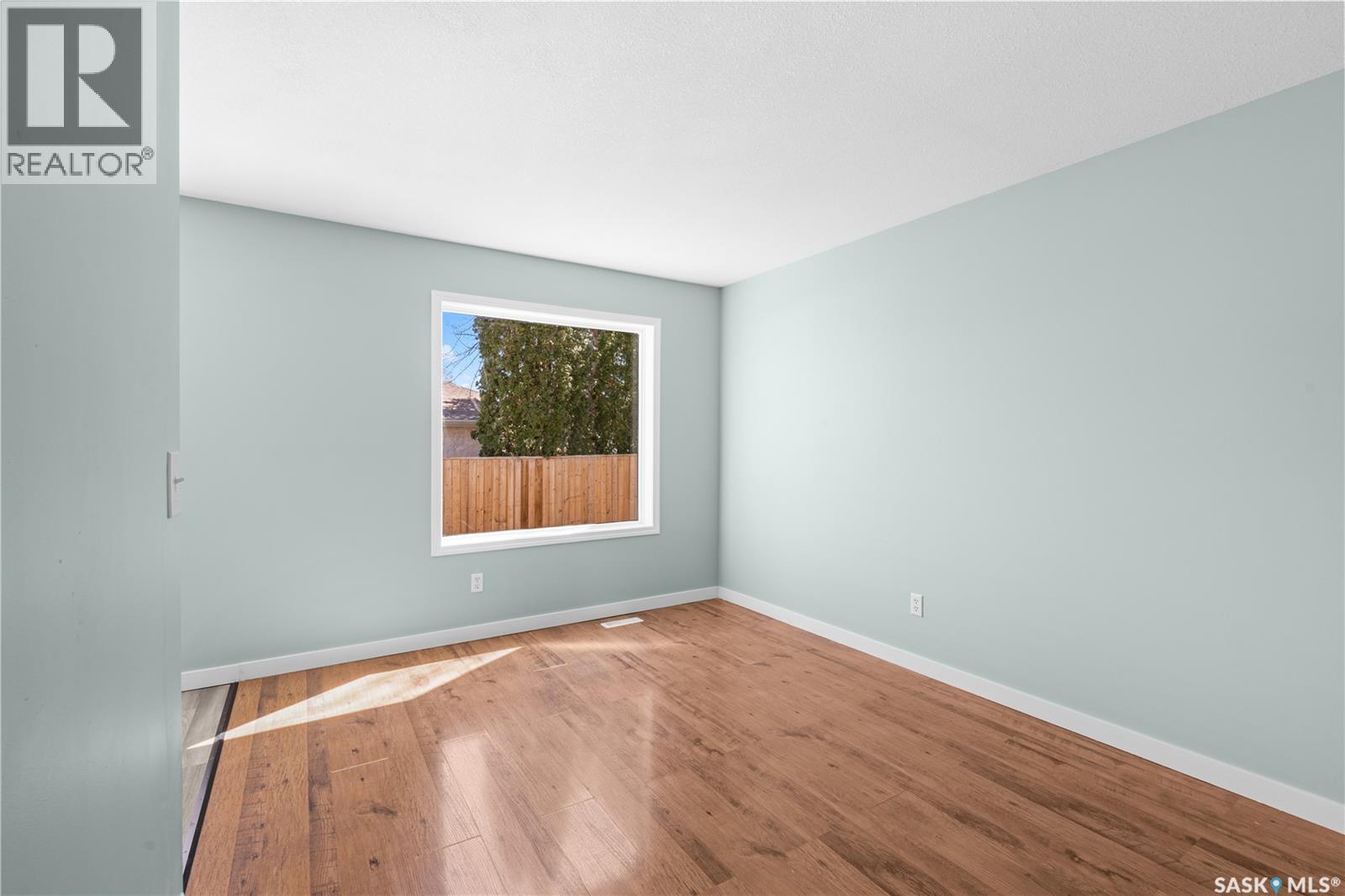 #14 103 Berini DRIVE - 14