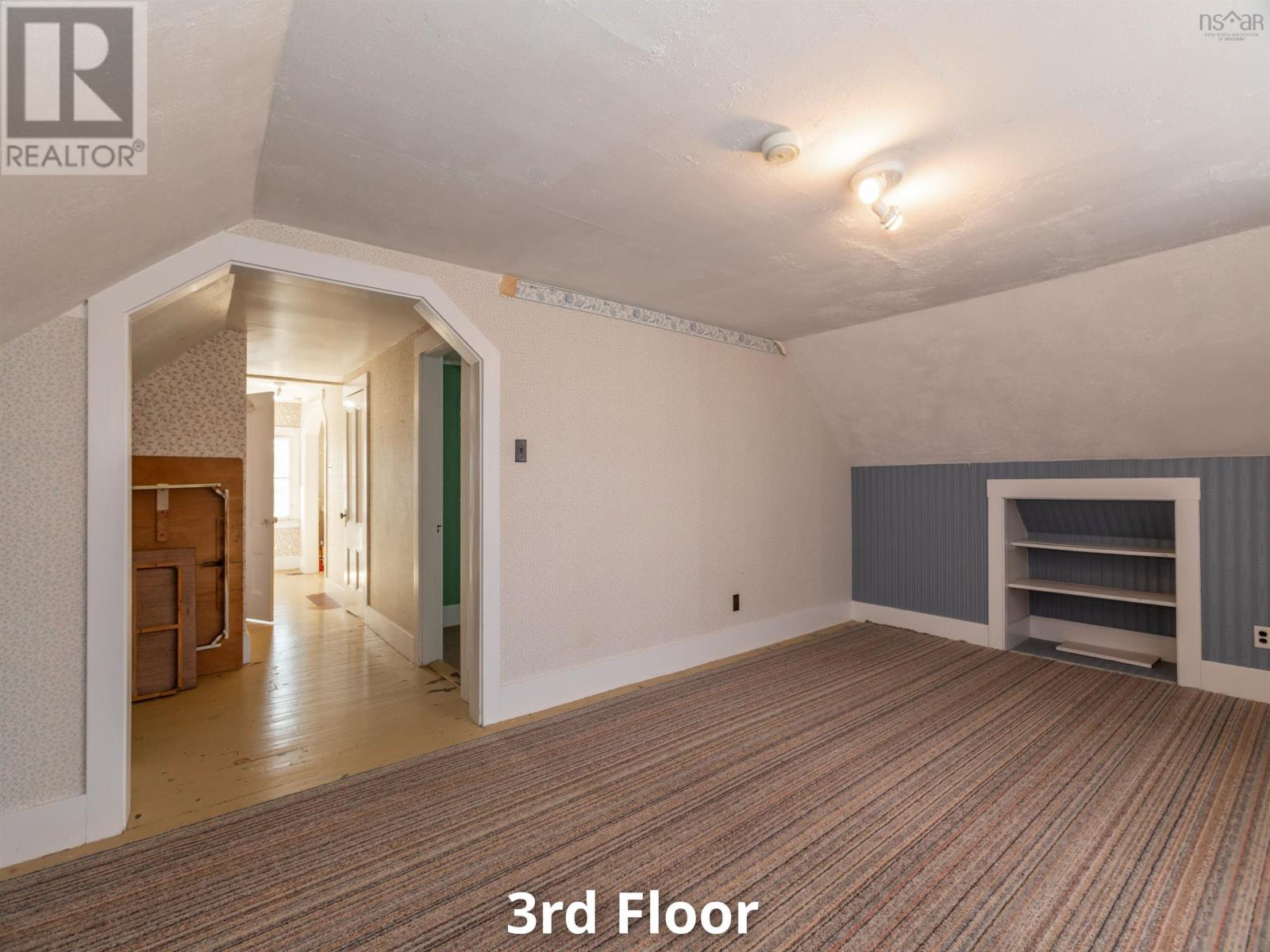 703 Saint George Street - 42