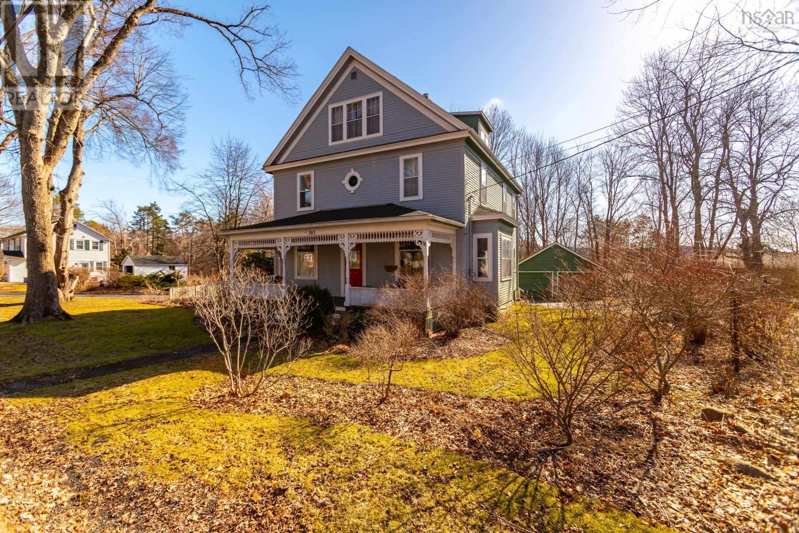 703 Saint George Street - 2