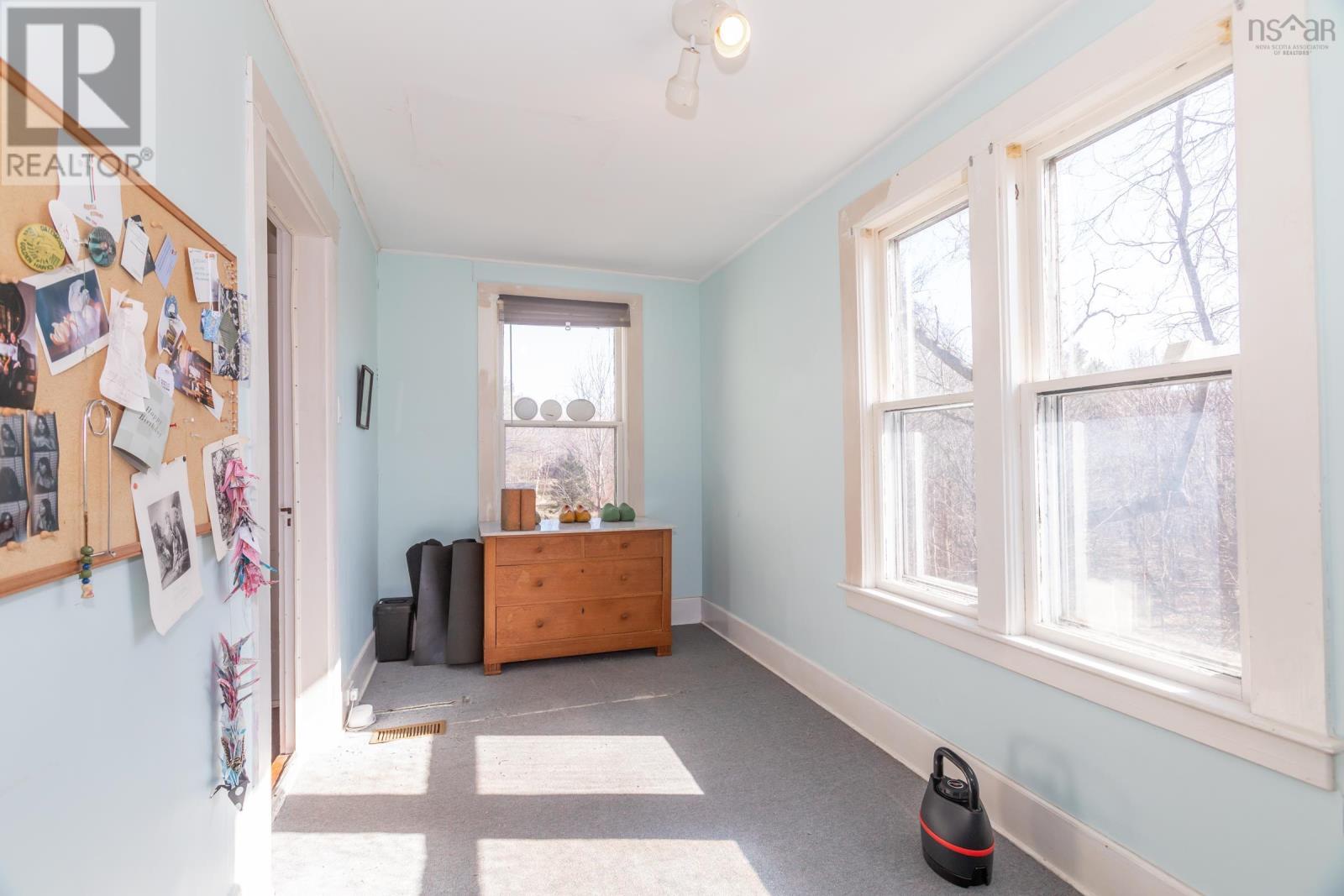 703 Saint George Street - 34
