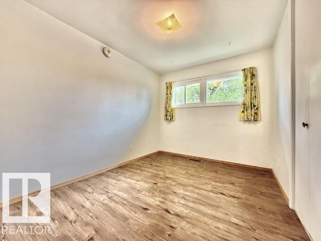 4104 55 ST — photo 15