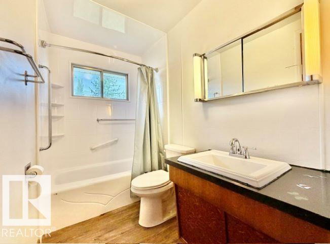 4104 55 ST — photo 16
