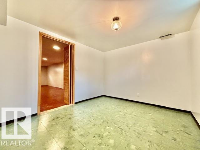 4104 55 ST — photo 22