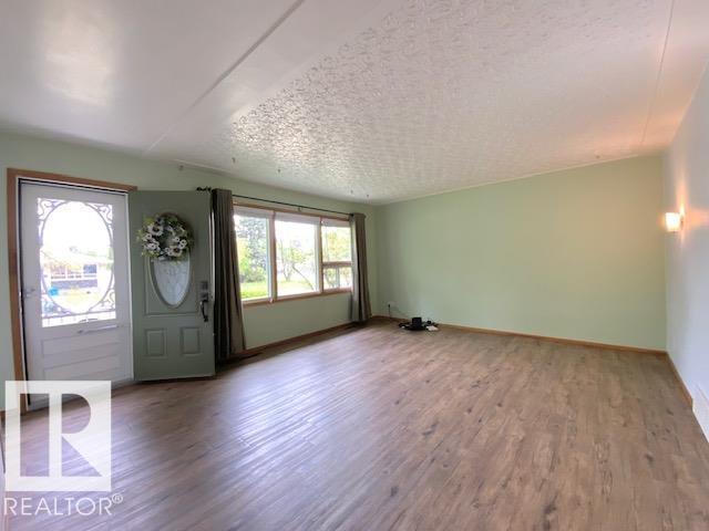 4104 55 ST — photo 6