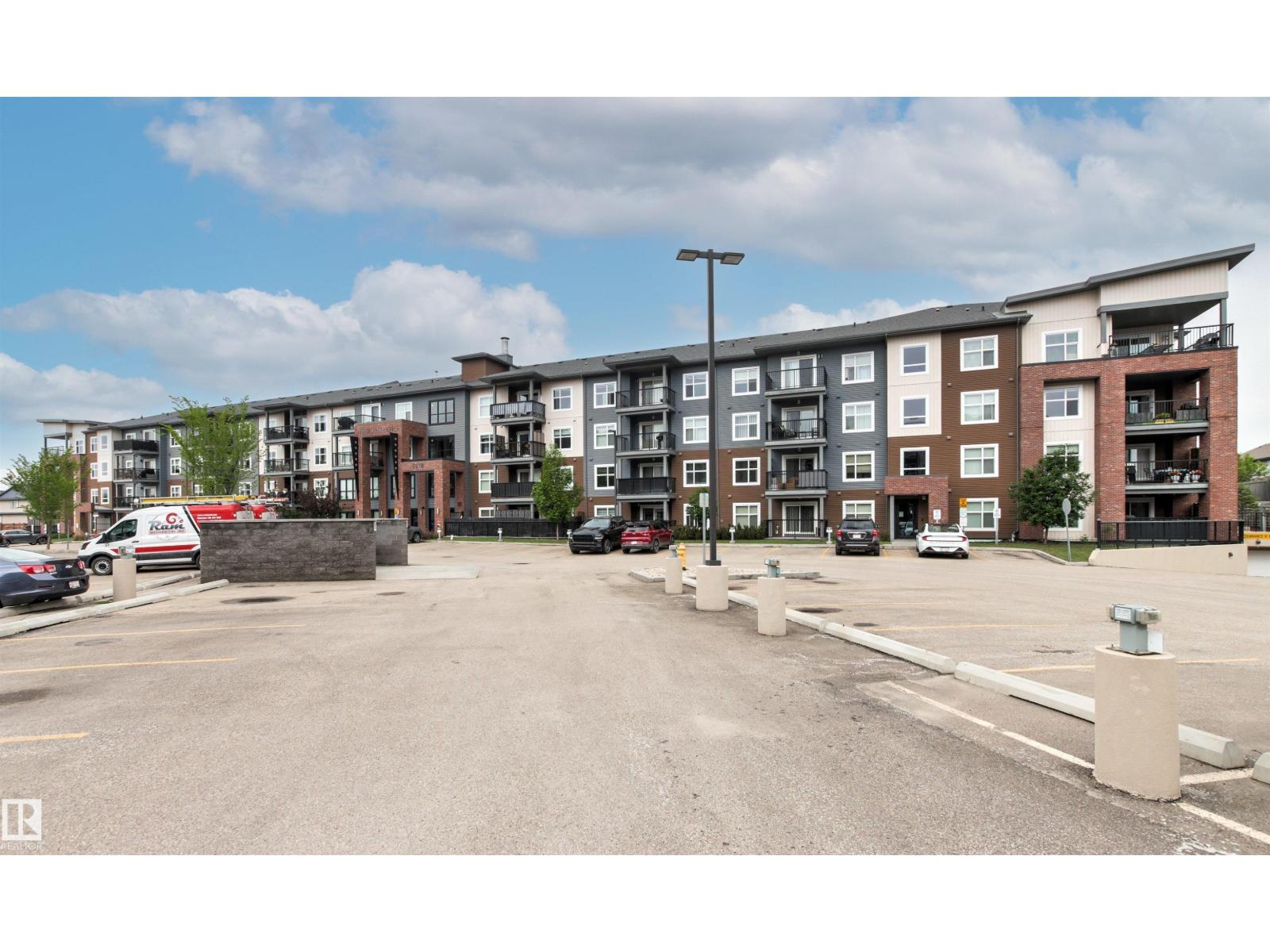 #302 5510 SCHONSEE DR NW - 59