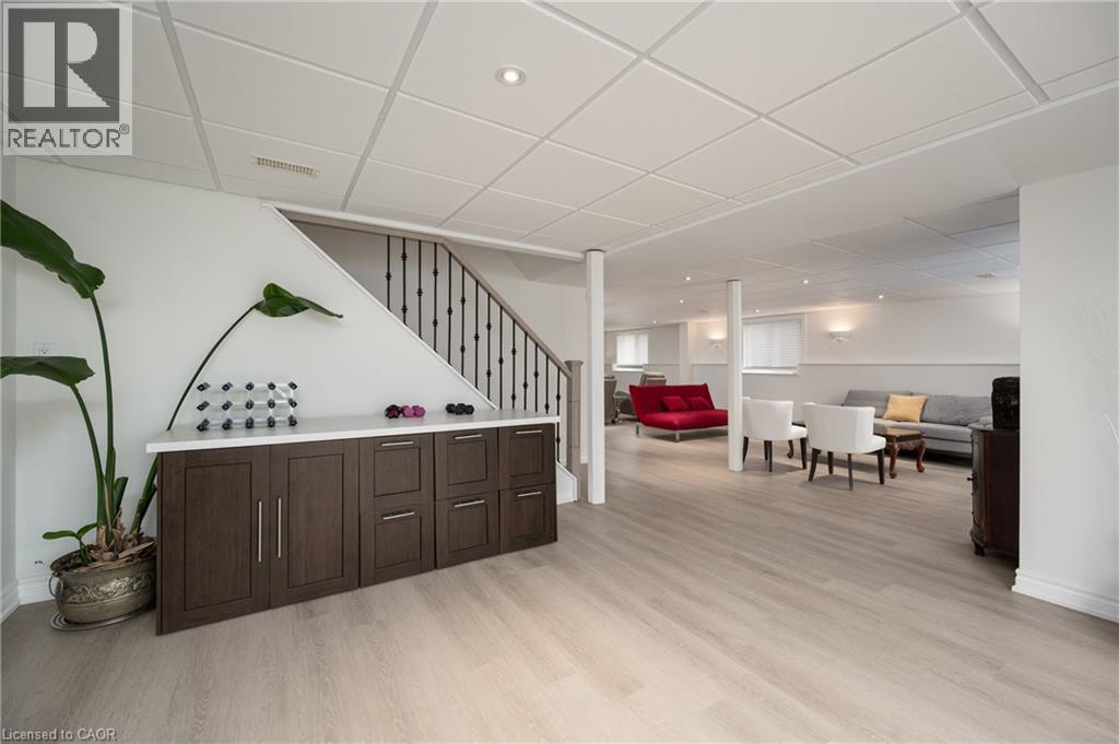 3549 KING Street - 26