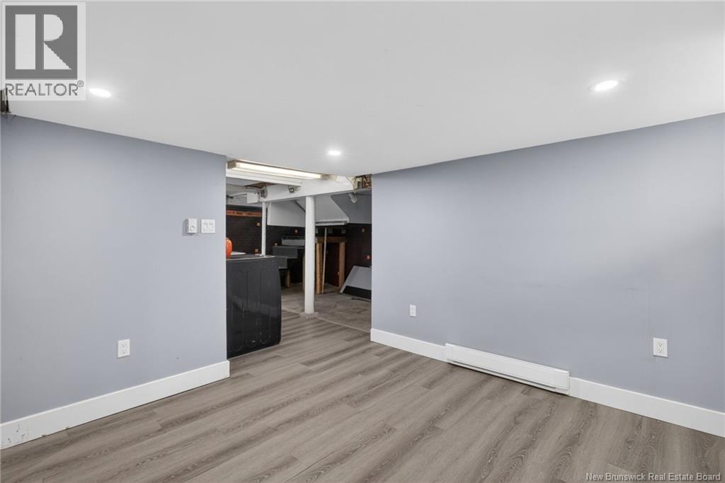 52 Airport Street - 18