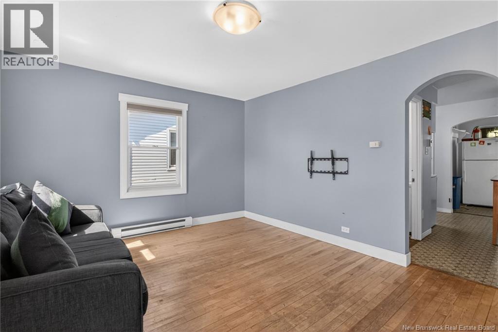 52 Airport Street - 21