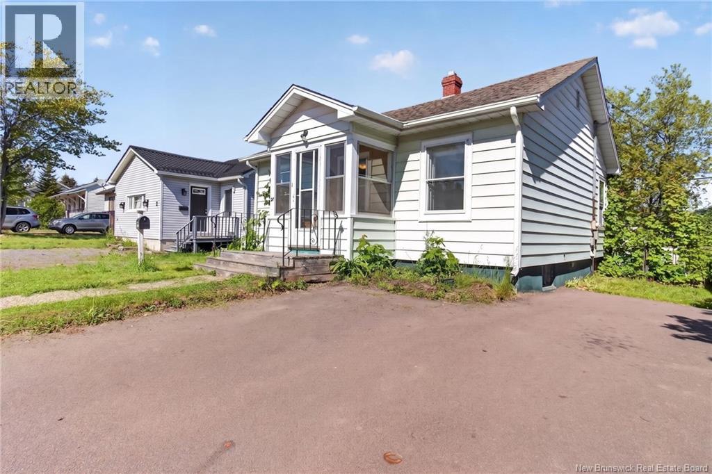 52 Airport Street - 29