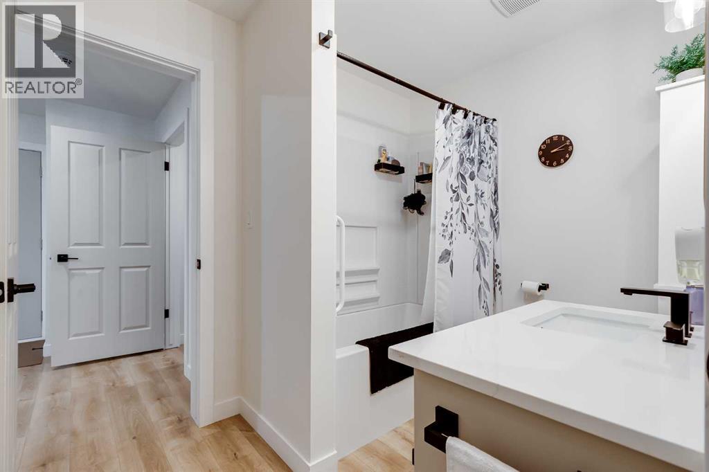 Main bathroom