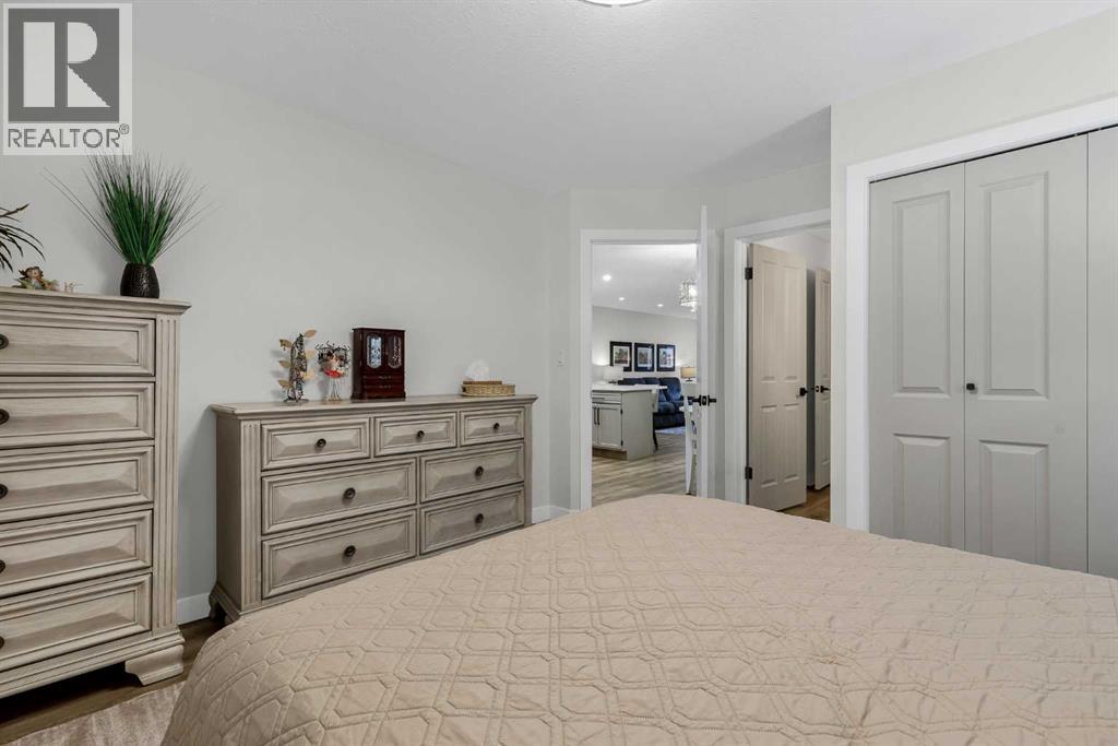 5633 Sunrise Crescent — photo 17