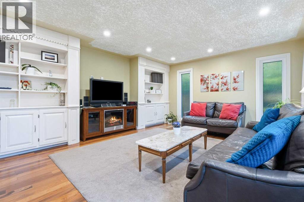 411 Wilderness Place SE - 18