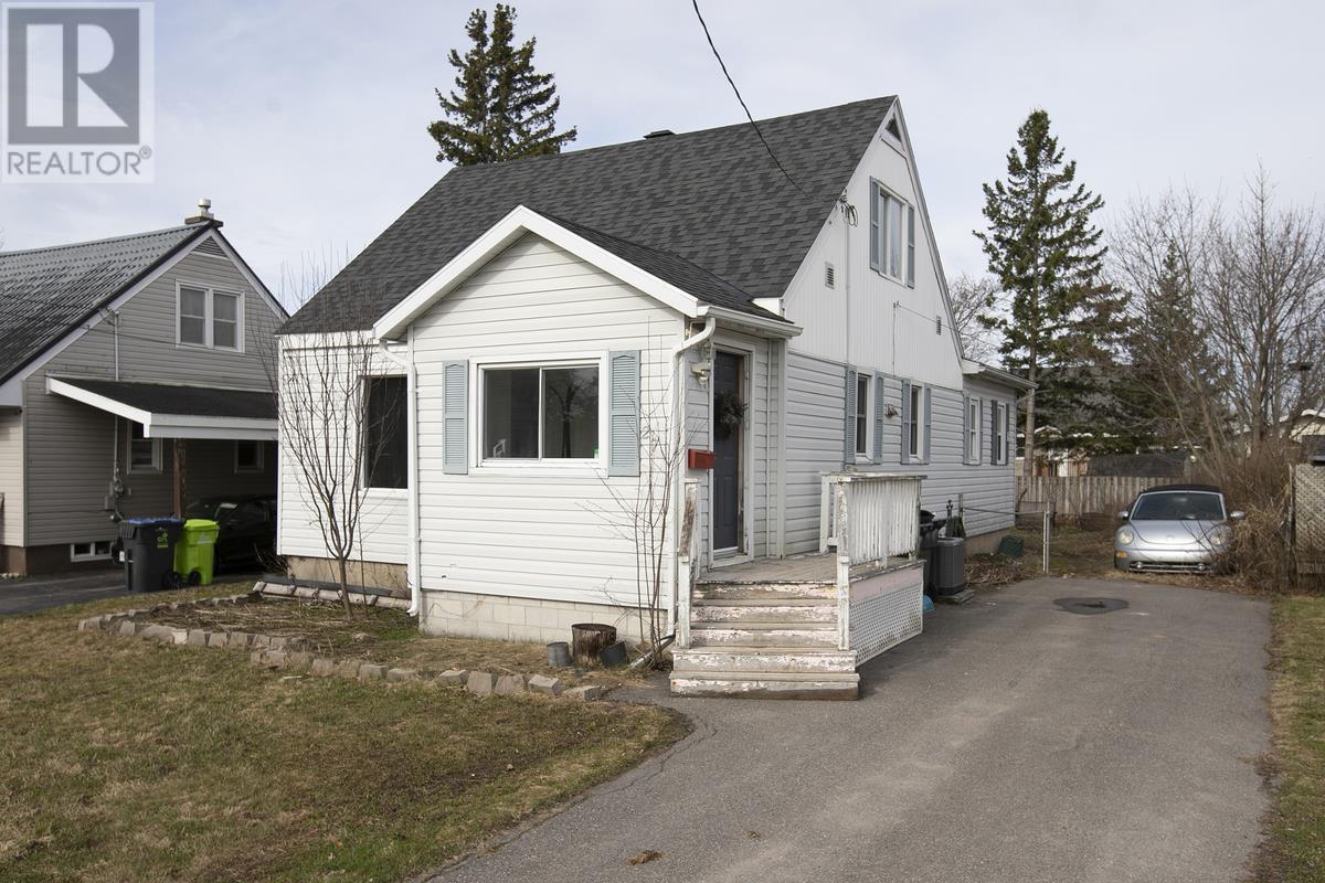 27 Weldon AVE - 2