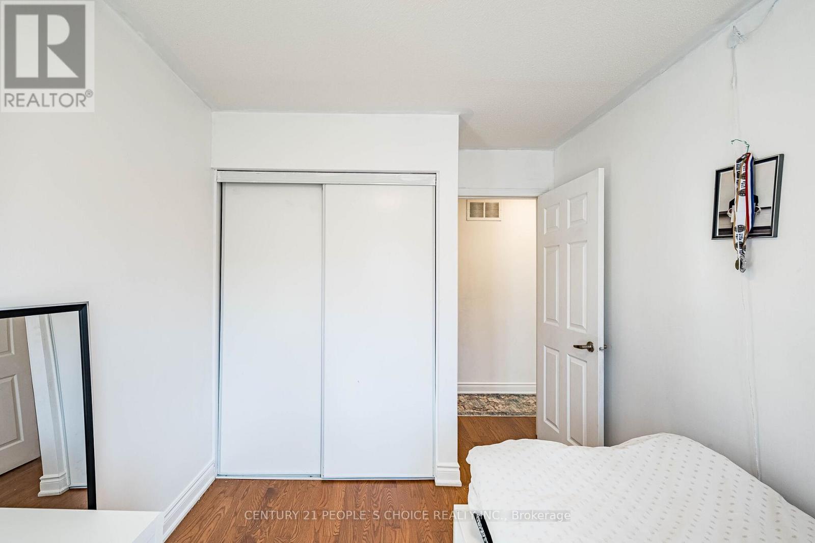 2880 GARNETHILL WAY - 38