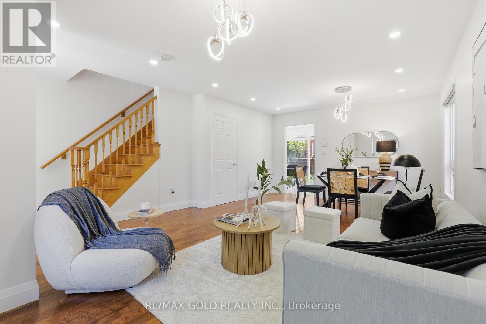 74 SUGARHILL DRIVE - 18