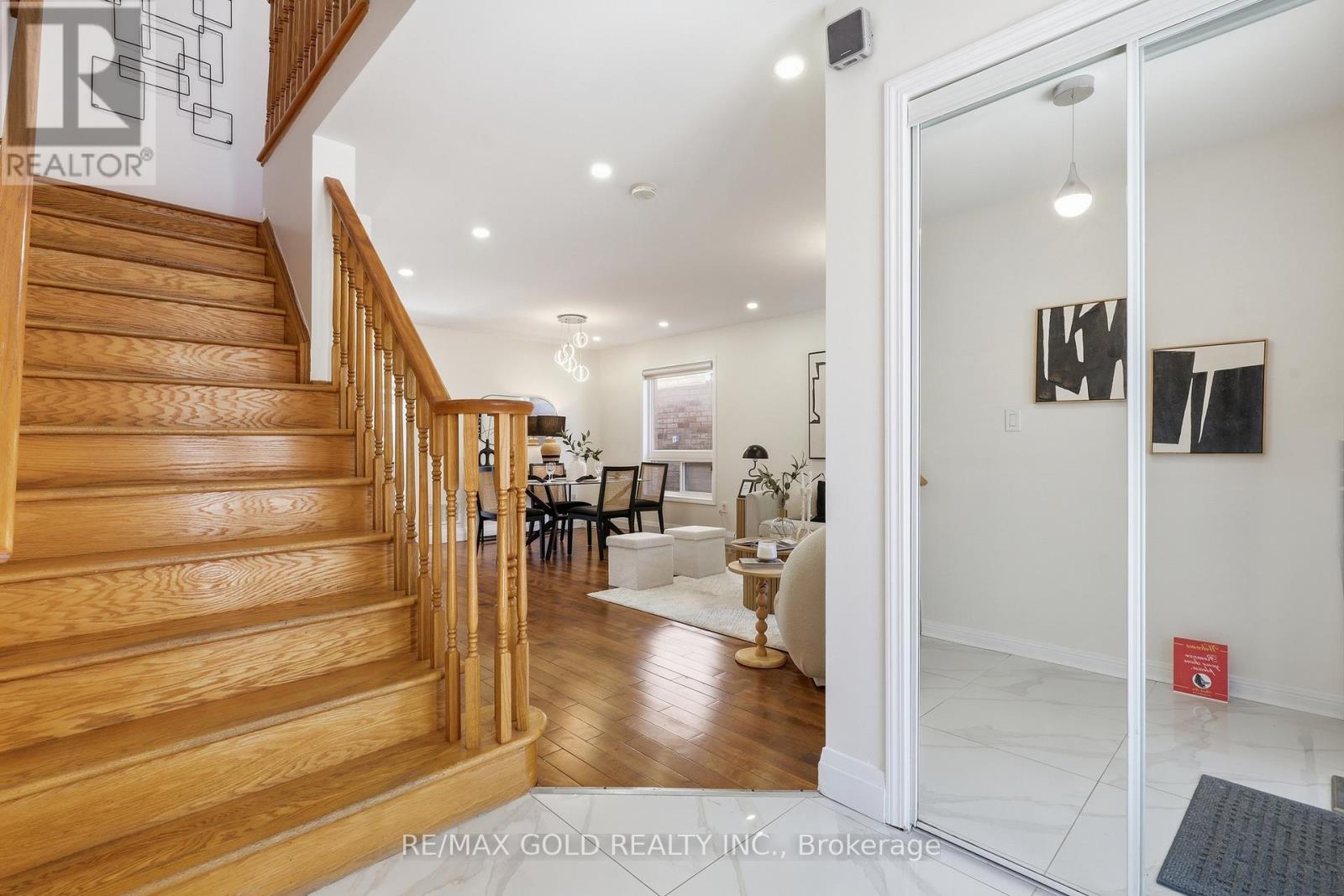 74 SUGARHILL DRIVE - 20
