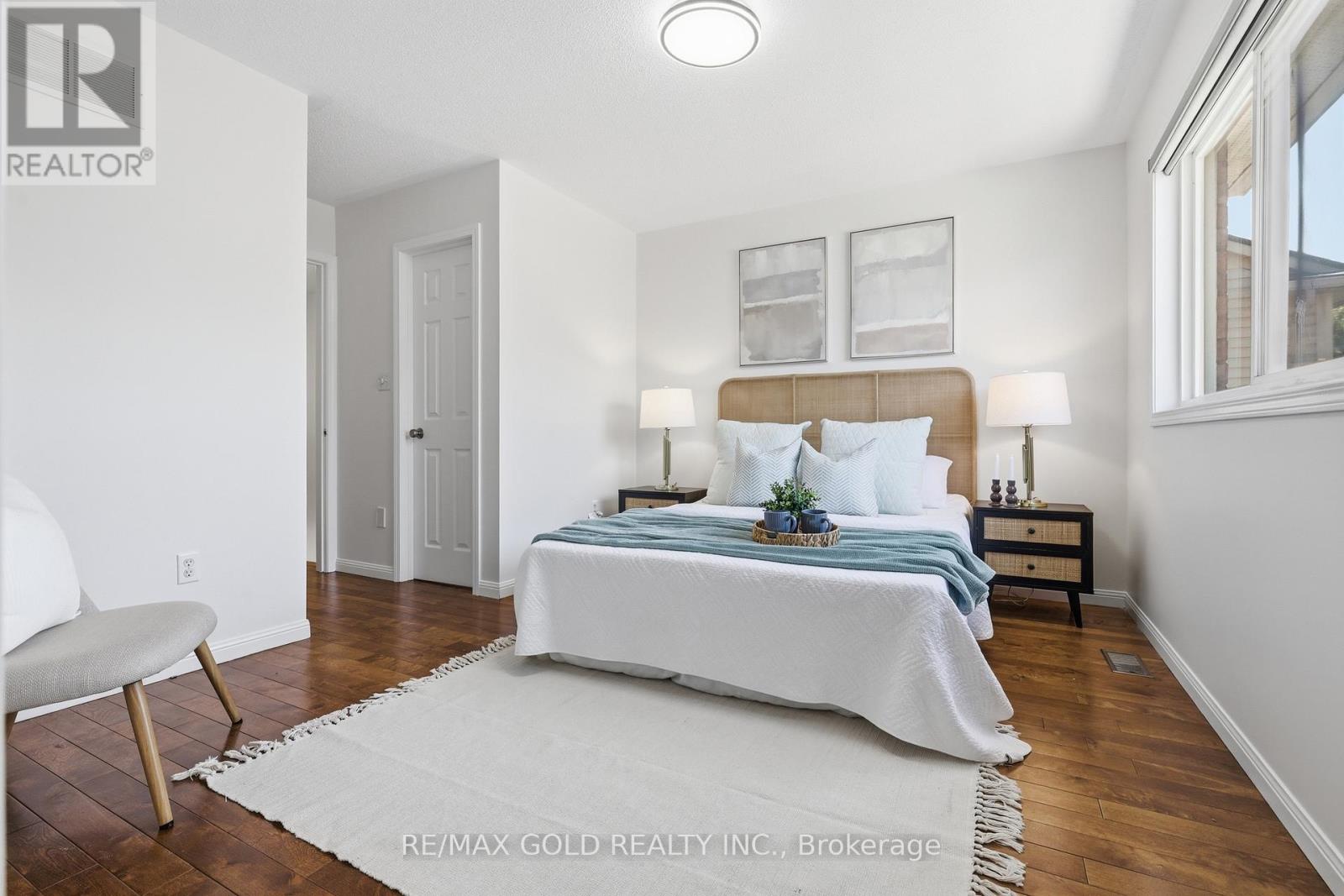 74 SUGARHILL DRIVE - 23