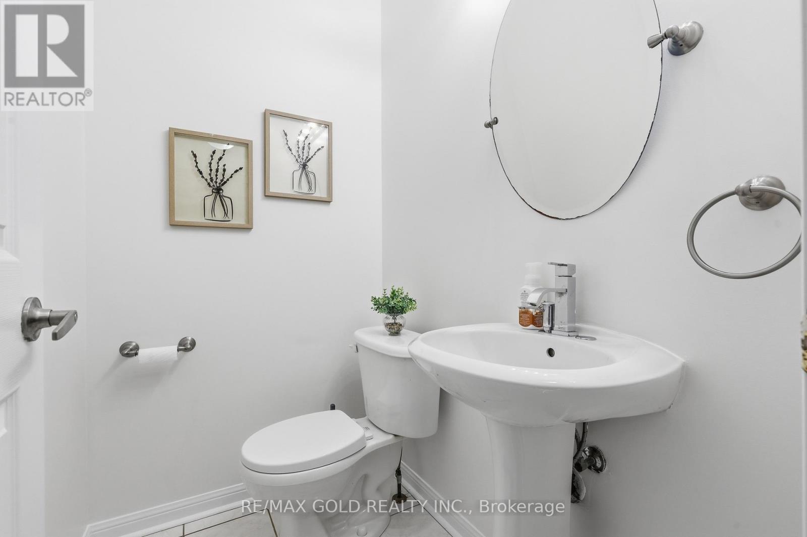 74 SUGARHILL DRIVE - 29