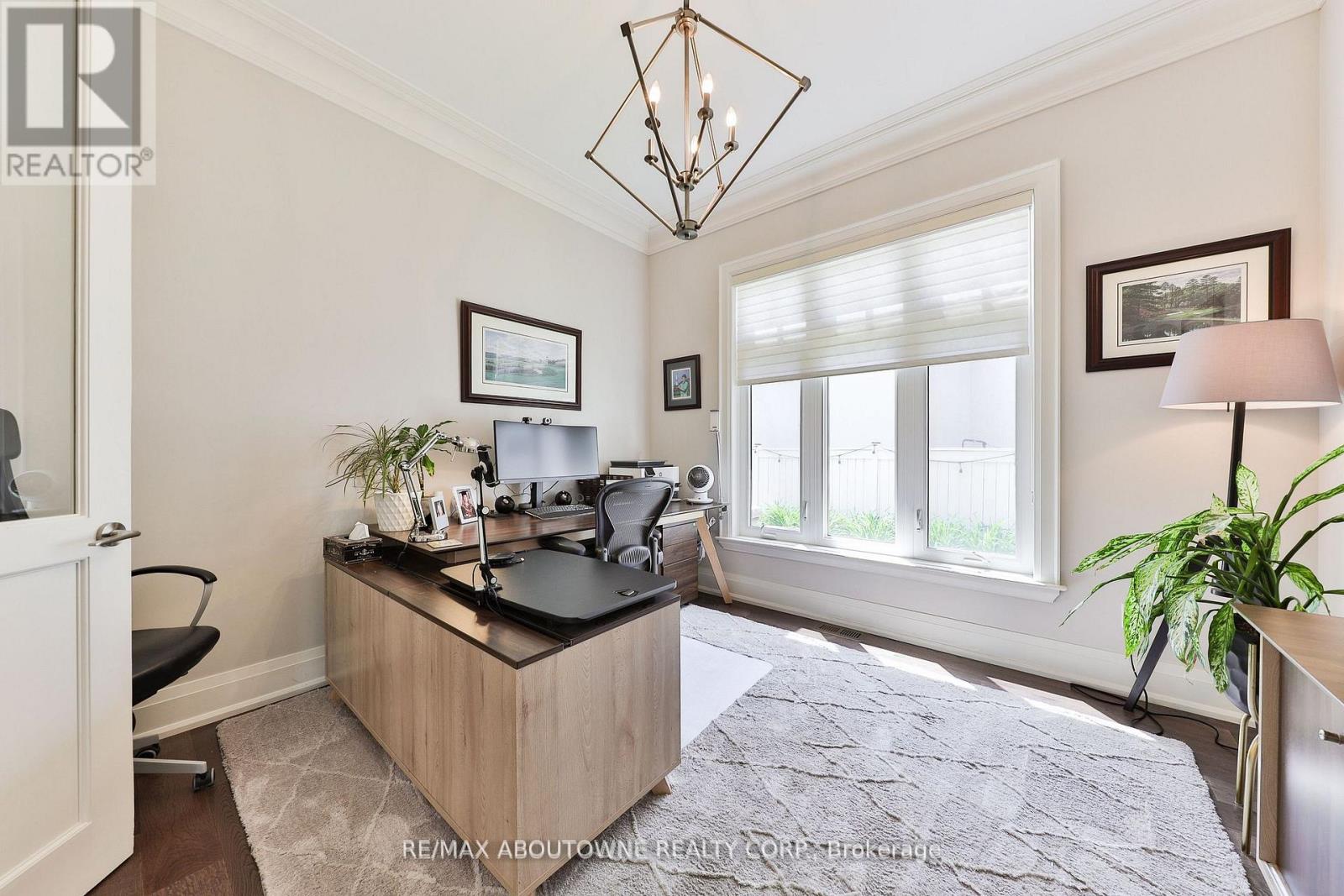 408 SAVILLE CRESCENT - 17