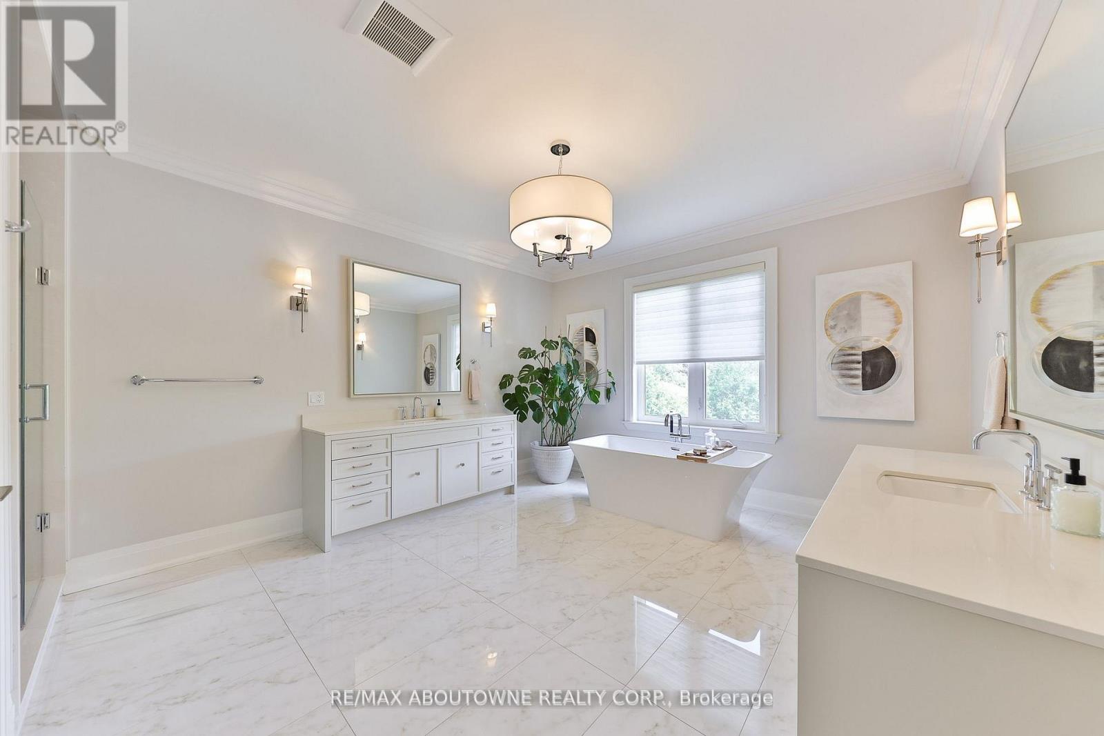 408 SAVILLE CRESCENT - 25