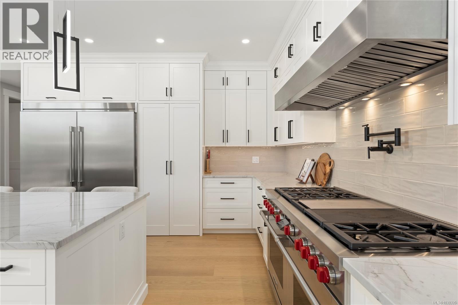 7399 Sunbury Rd - 33