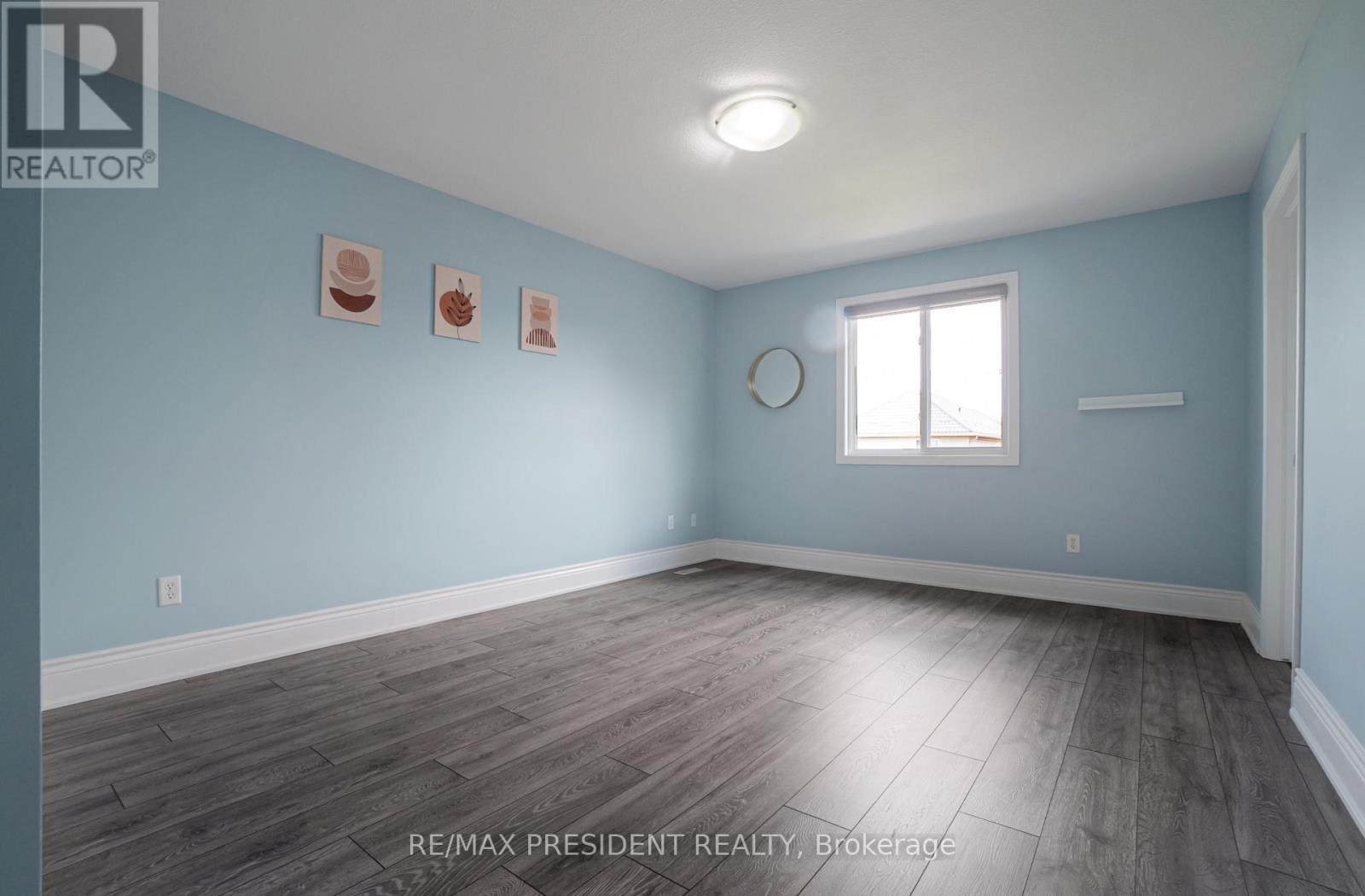 1565 MICKLEBOROUGH COURT - 19