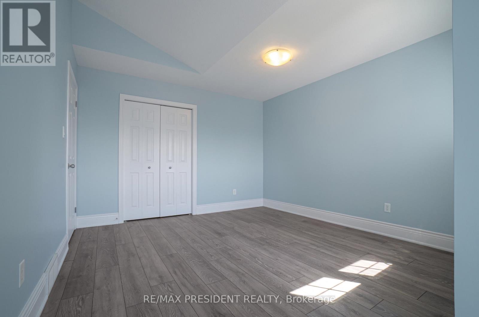 1565 MICKLEBOROUGH COURT - 28