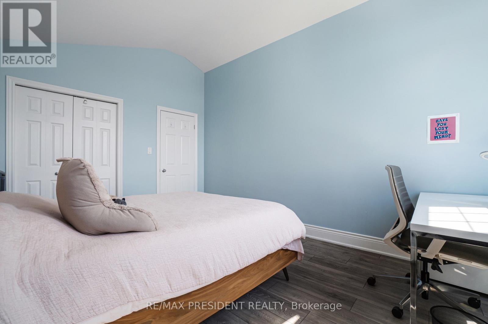 1565 MICKLEBOROUGH COURT - 30