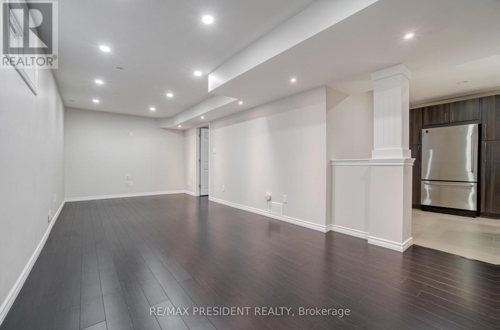1565 MICKLEBOROUGH COURT - 35