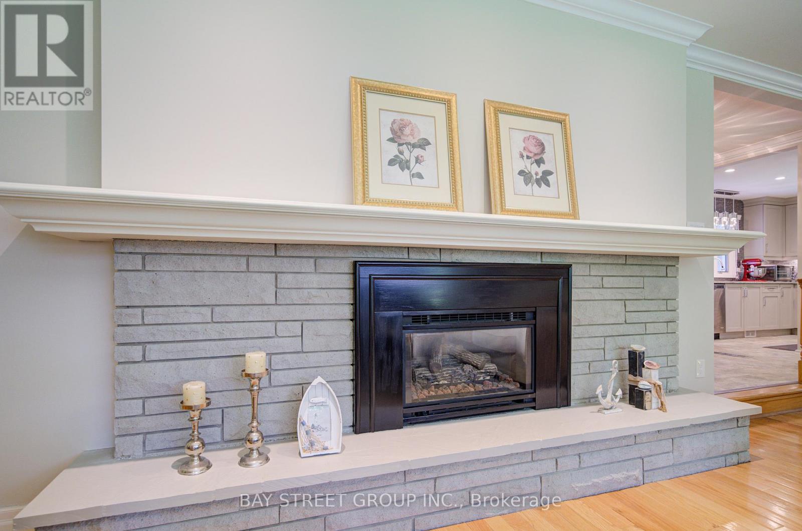 88 MARSDALE DRIVE - 19
