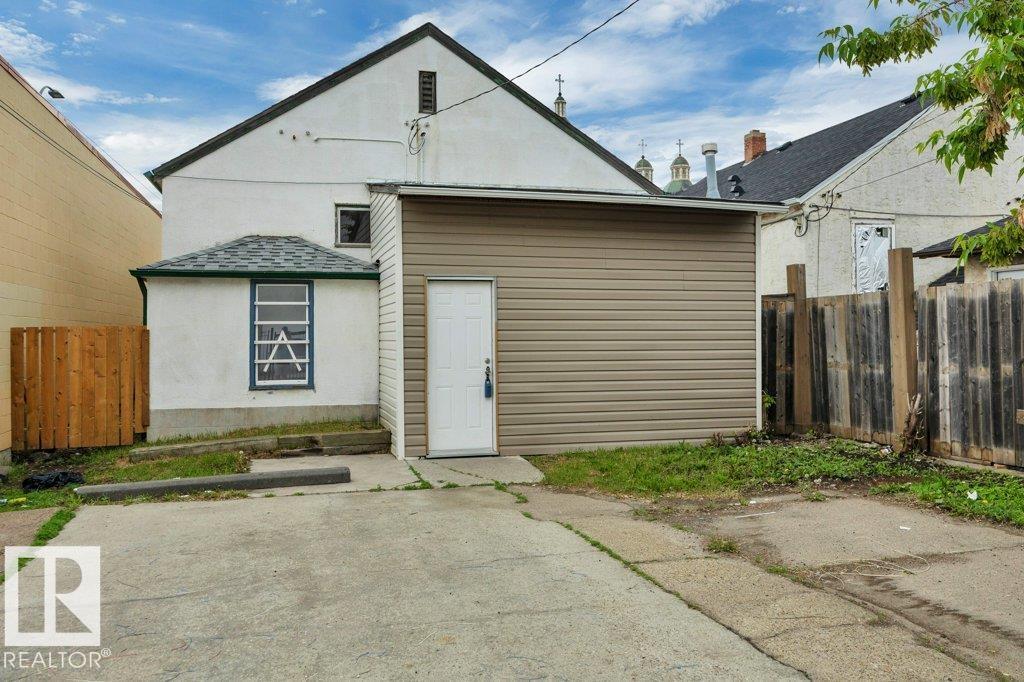 10844 97 ST NW - 34