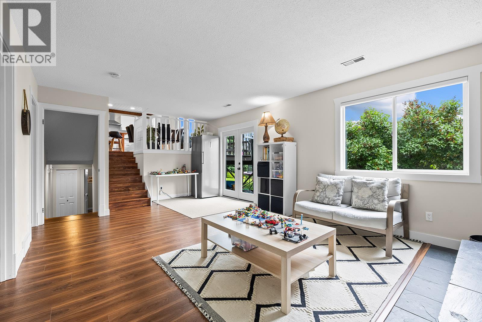 10108 Kel Vern Crescent - 30