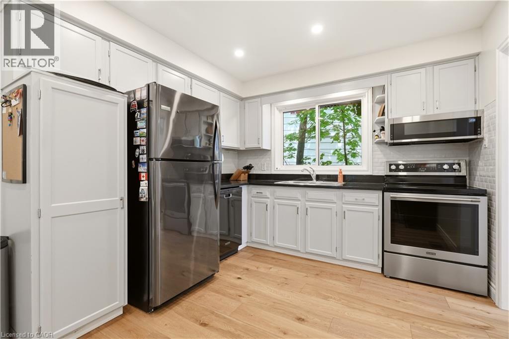 52 PARKSIDE Avenue - 9