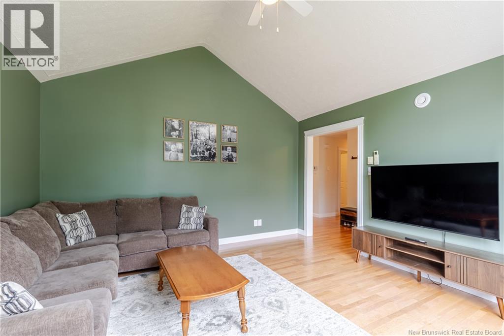157 Bunker Street - 14
