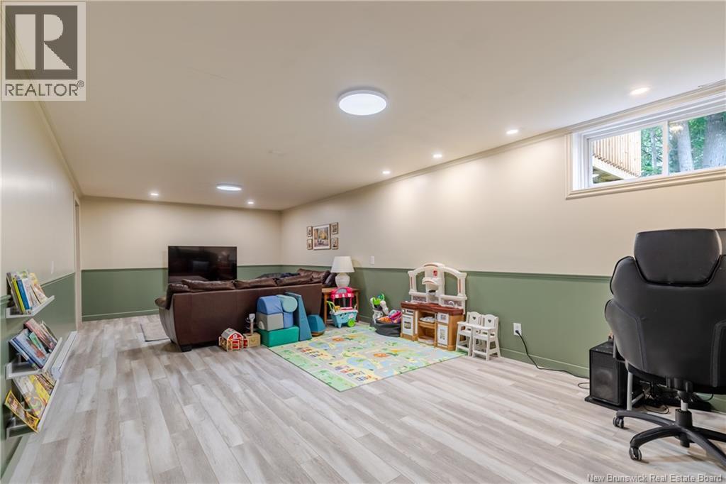 157 Bunker Street - 33
