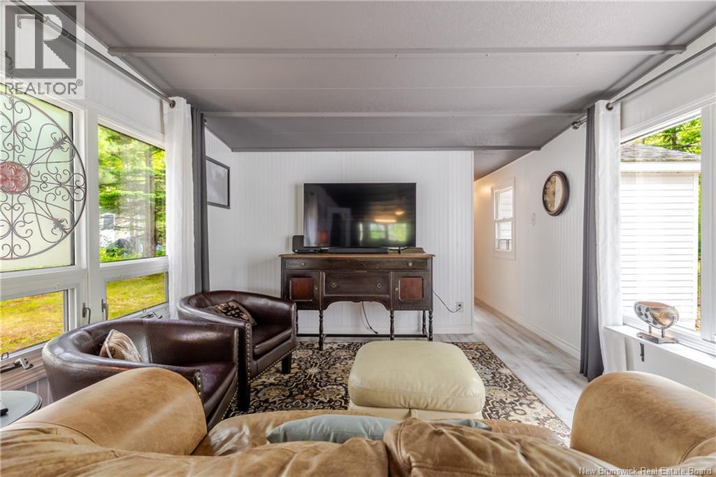 304 Governor Lane - 12