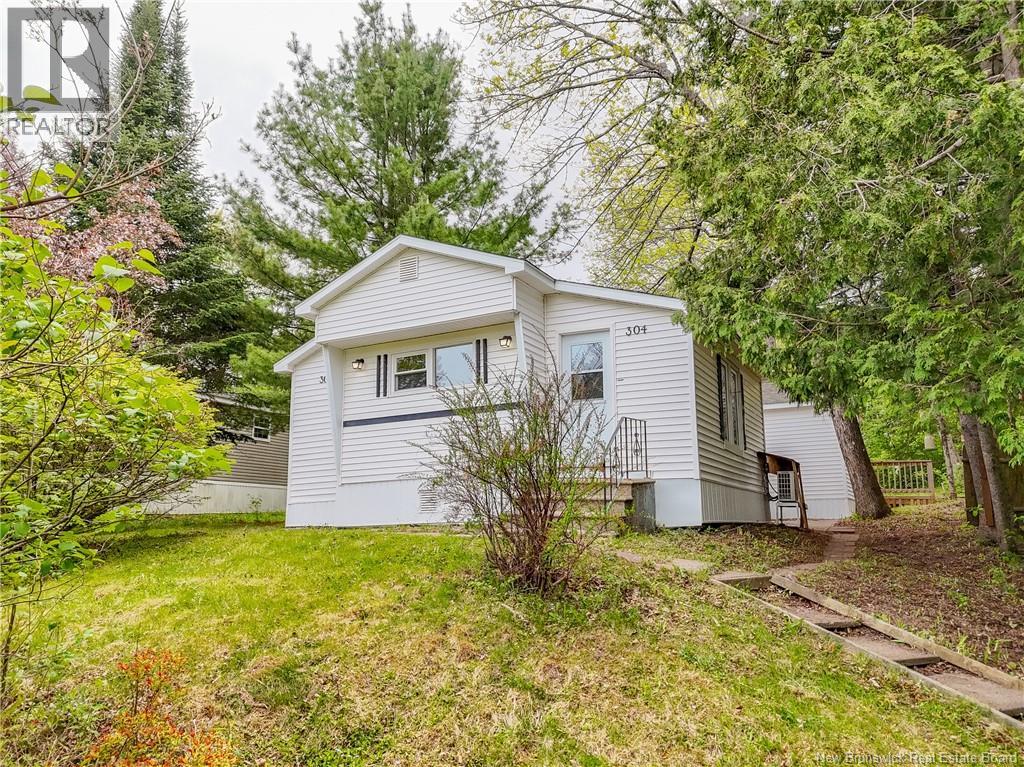 304 Governor Lane - 32