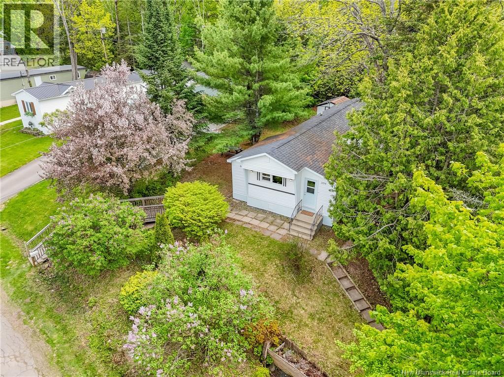 304 Governor Lane - 43