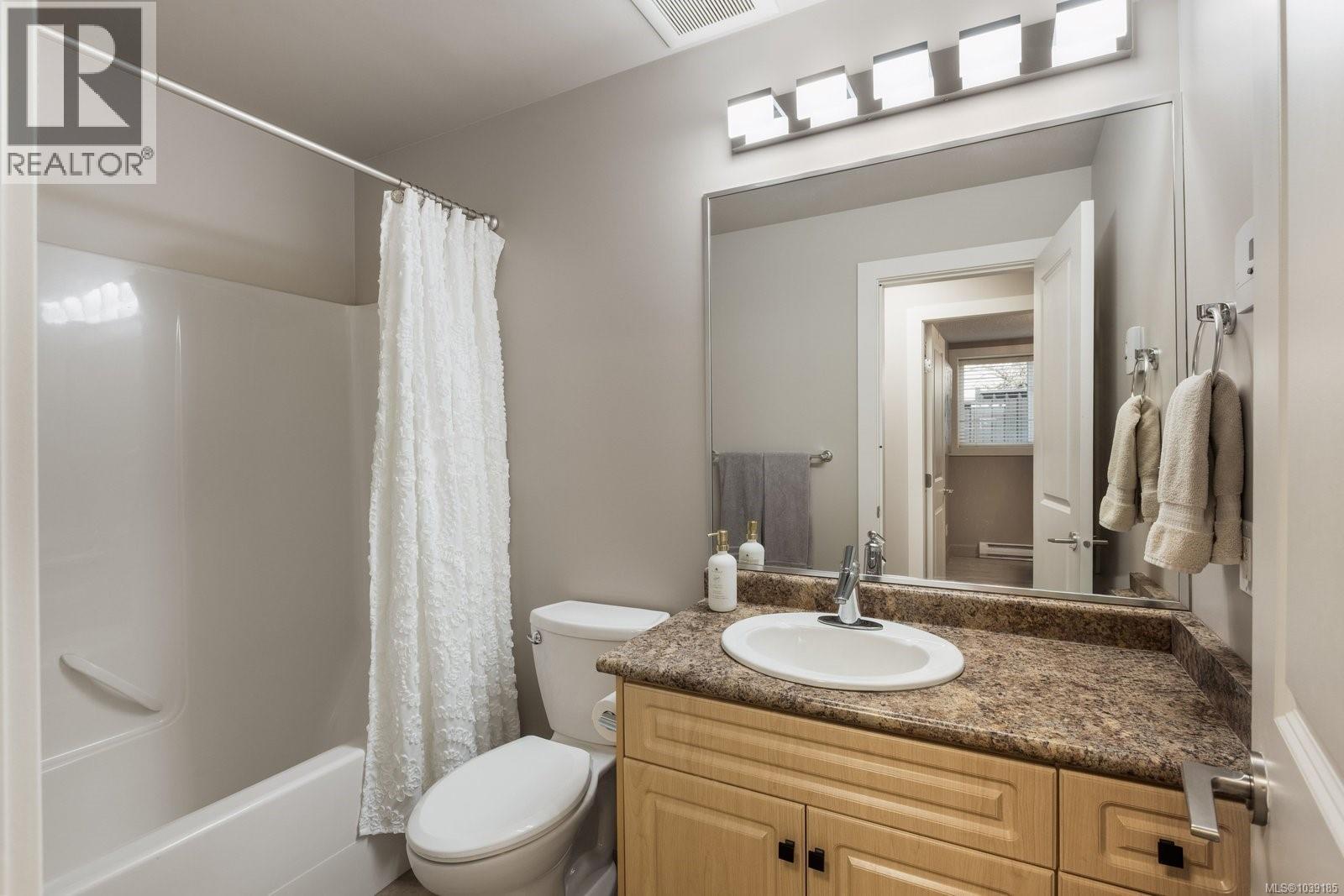 2532 Twin View Pl - 16