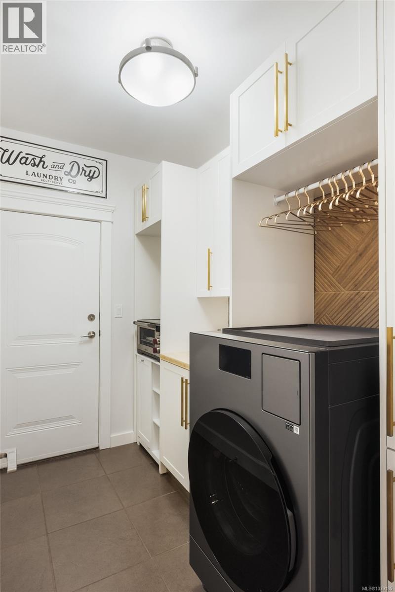 2532 Twin View Pl - 17