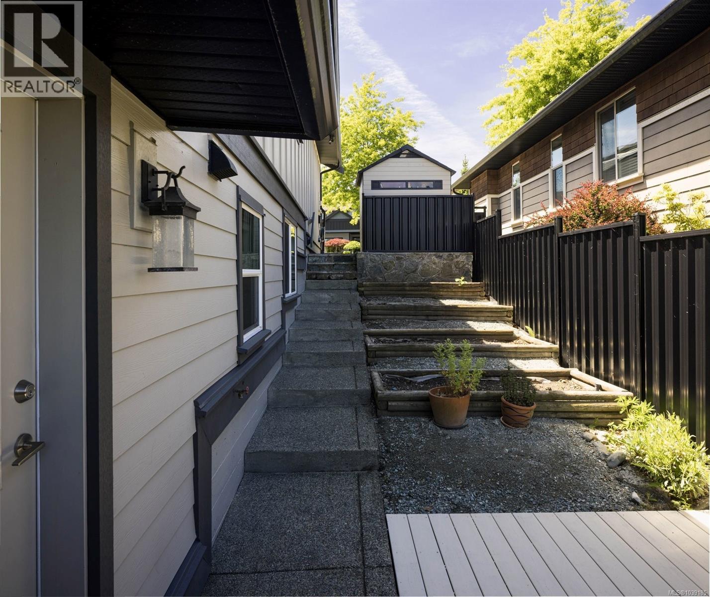 2532 Twin View Pl - 22