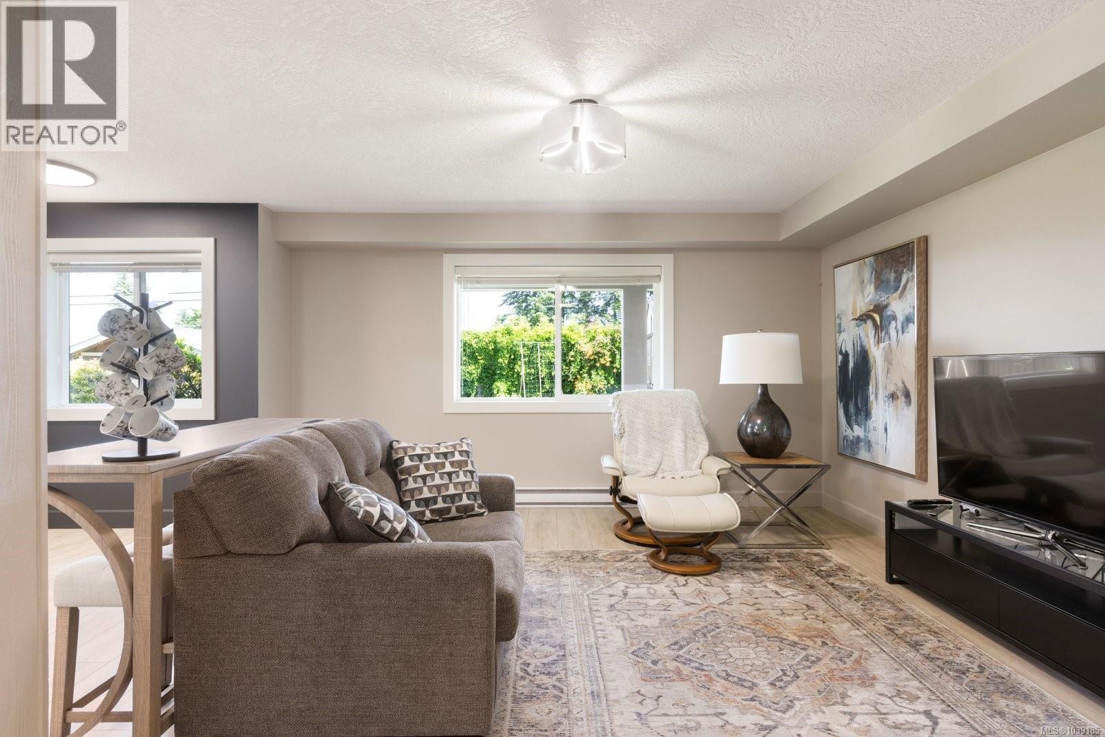 2532 Twin View Pl - 24