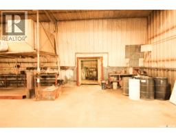8241 Range Road, Shaunavon, SK S0N2M0 Photo 12