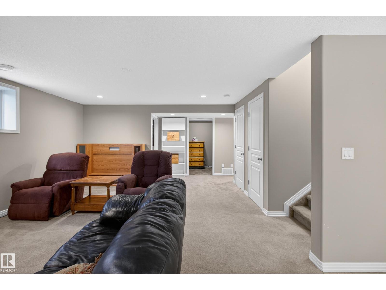 4420 48A ST - 22