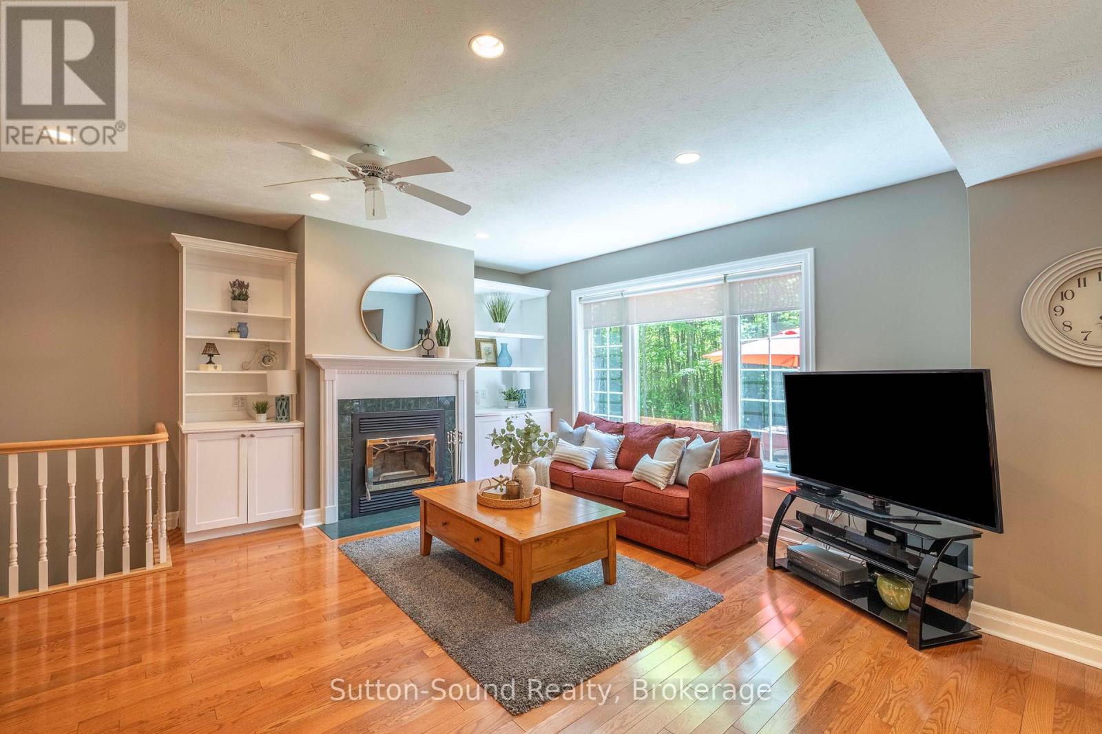 318761 GREY 1 ROAD - 10