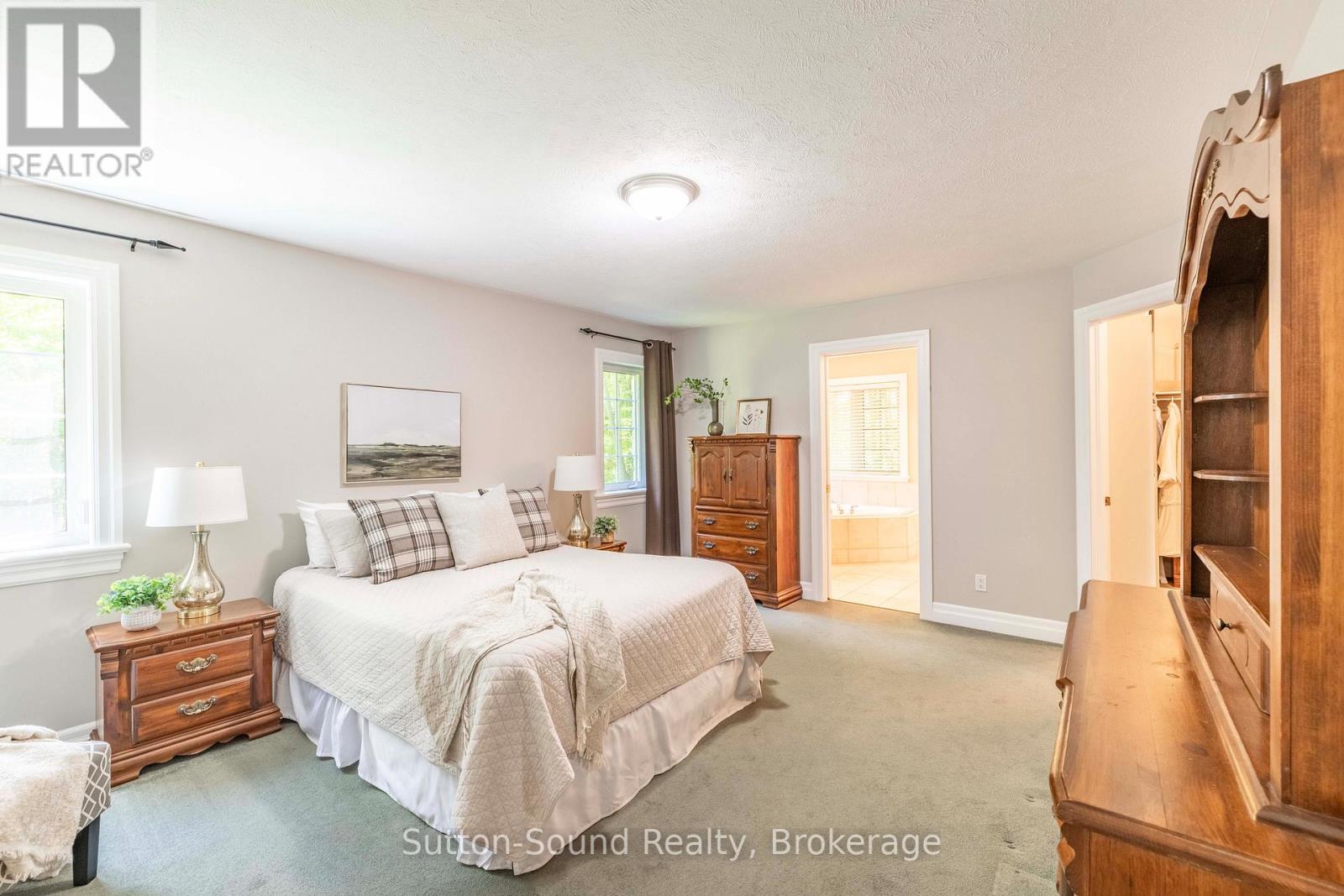 318761 GREY 1 ROAD - 16