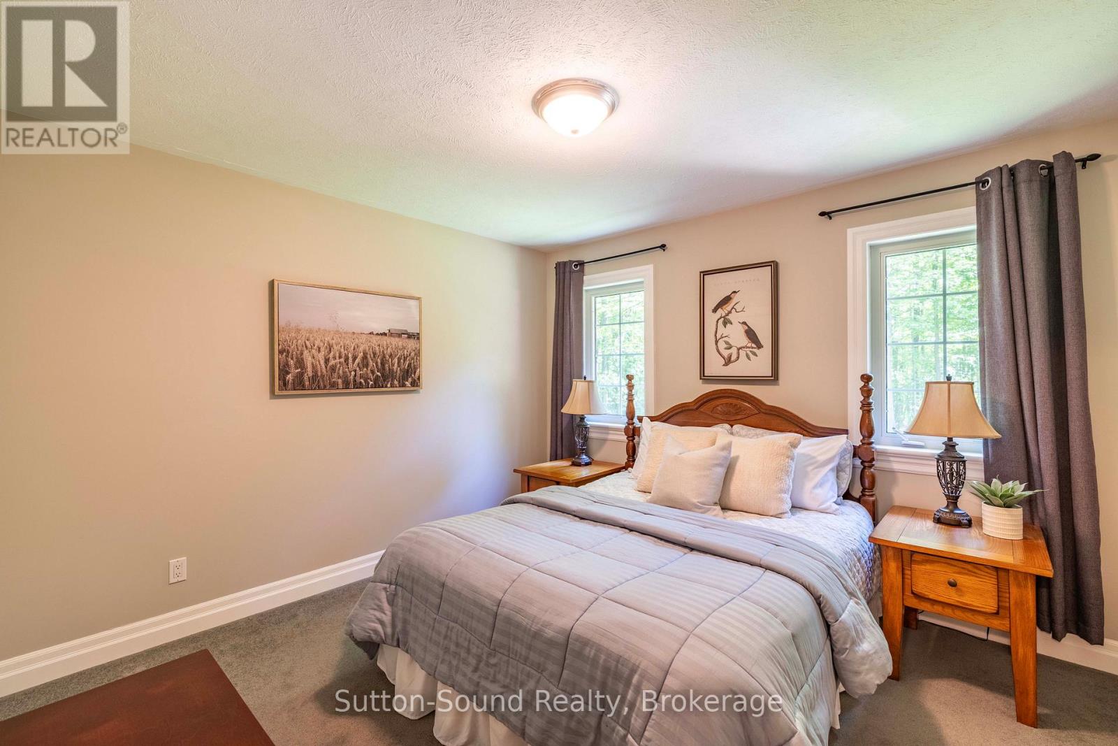 318761 GREY 1 ROAD - 18