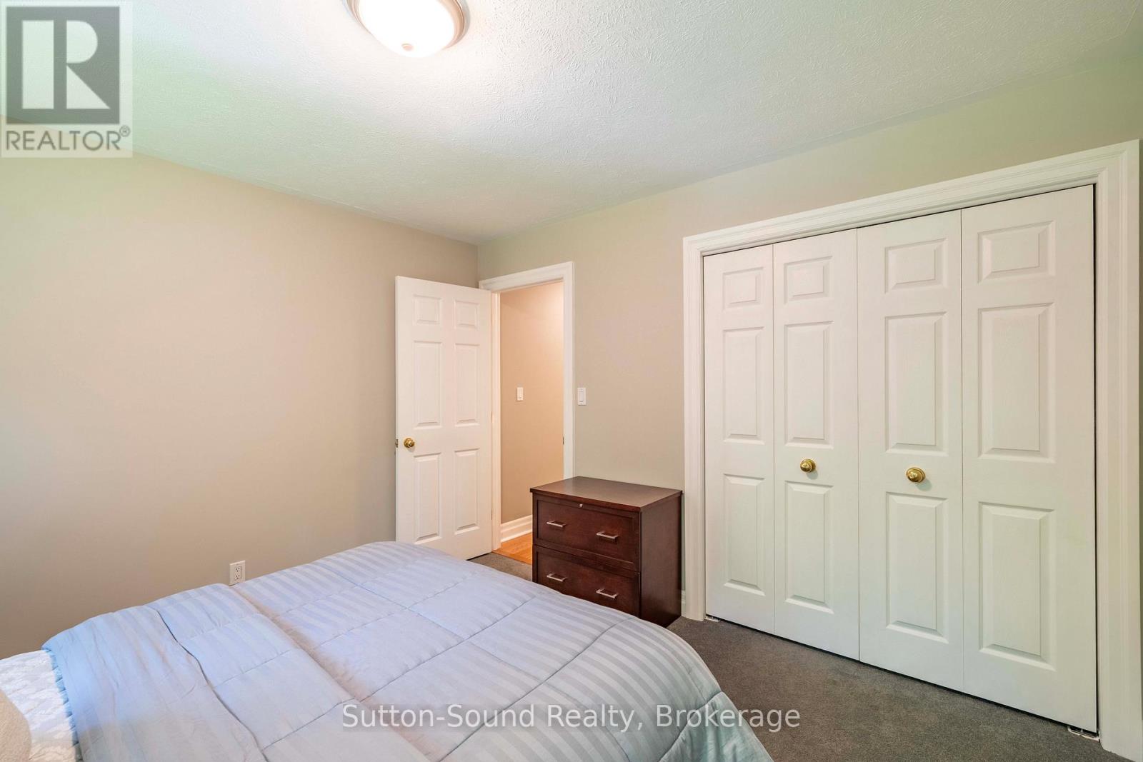 318761 GREY 1 ROAD - 19