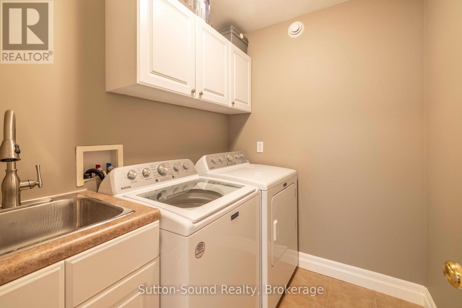 318761 GREY 1 ROAD - 25