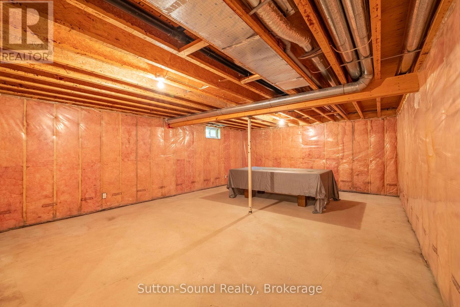 318761 GREY 1 ROAD - 28